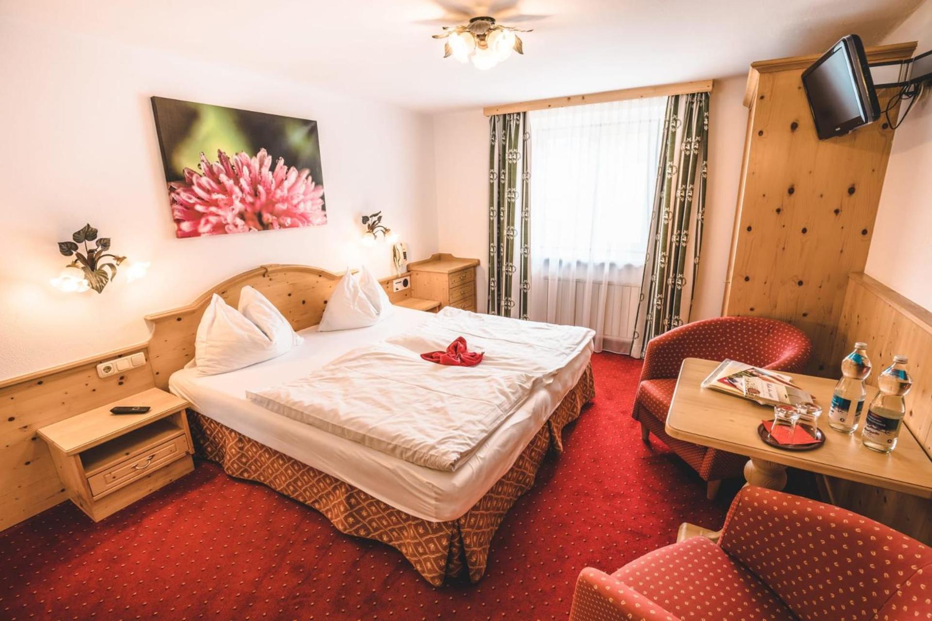 Hotel Metzgerwirt Кирхберг Экстерьер фото